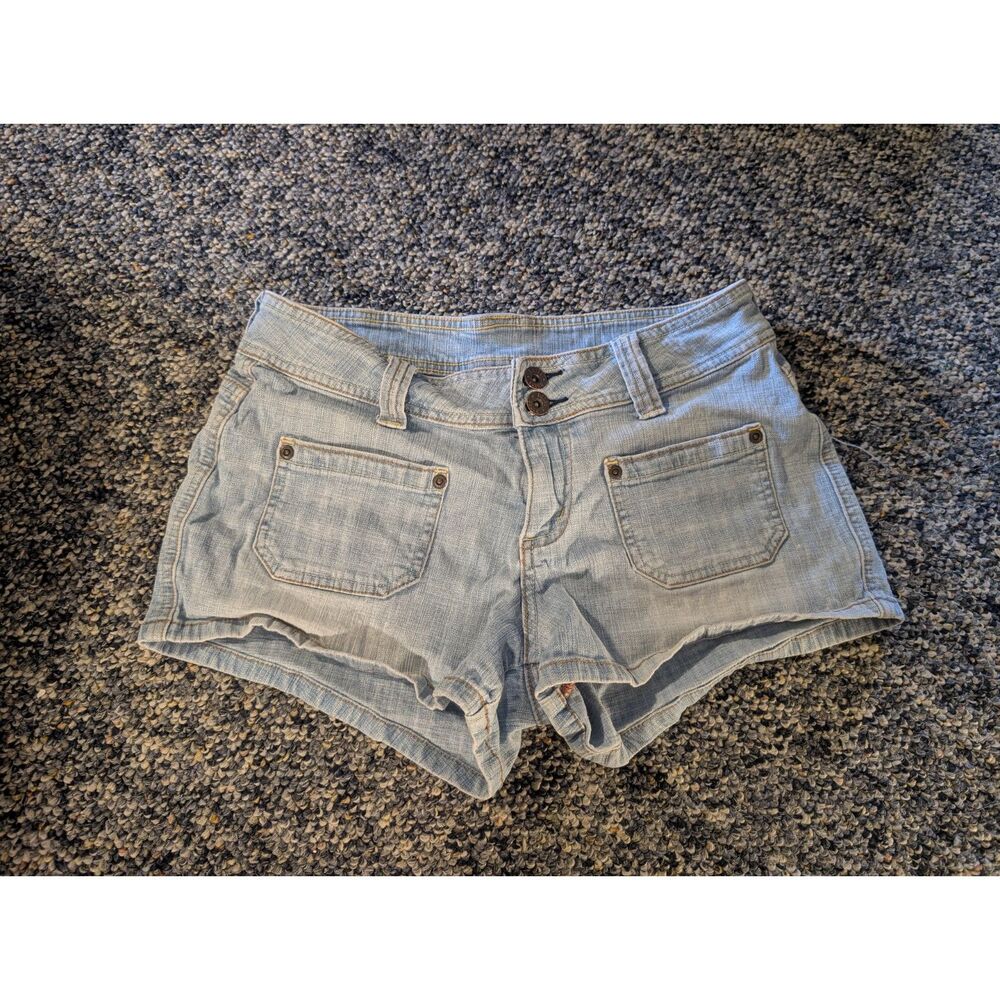 Vintage Y2K Bongo Light Wash Jean Shorts Juniors Size 7